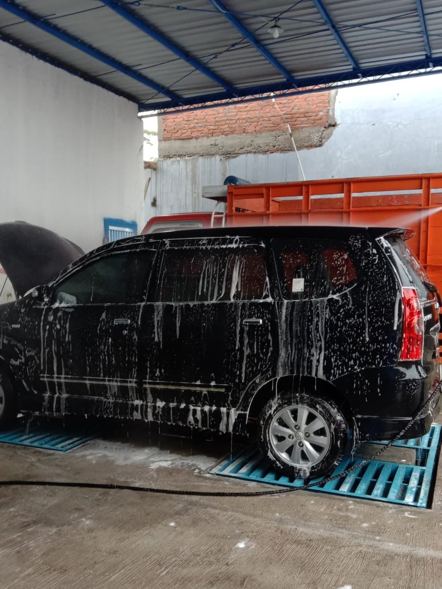 Cuci Mobil dan Motor